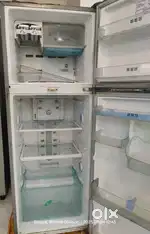 SAMSUNG FRIDGE MODEL RT31/2007