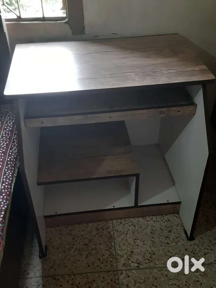 Computer & Laptop table
