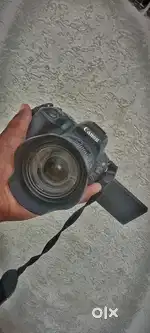 Canon 200d urgent sell