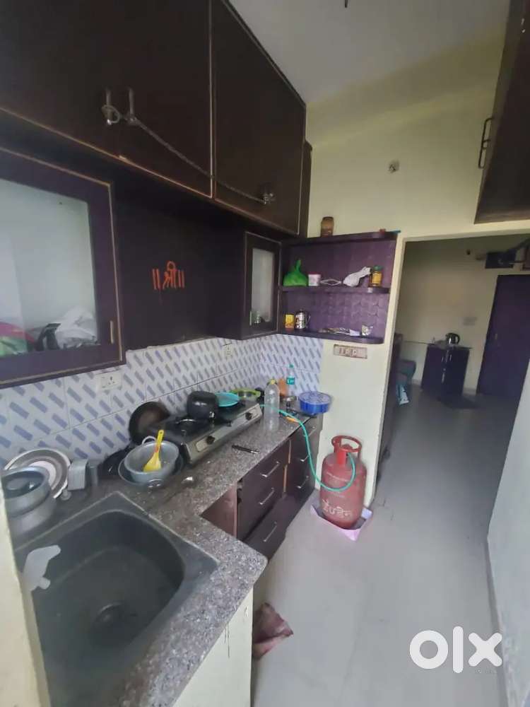 Searching for 1 male Roomate