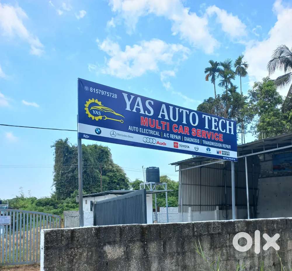 Auto mobile mechanic