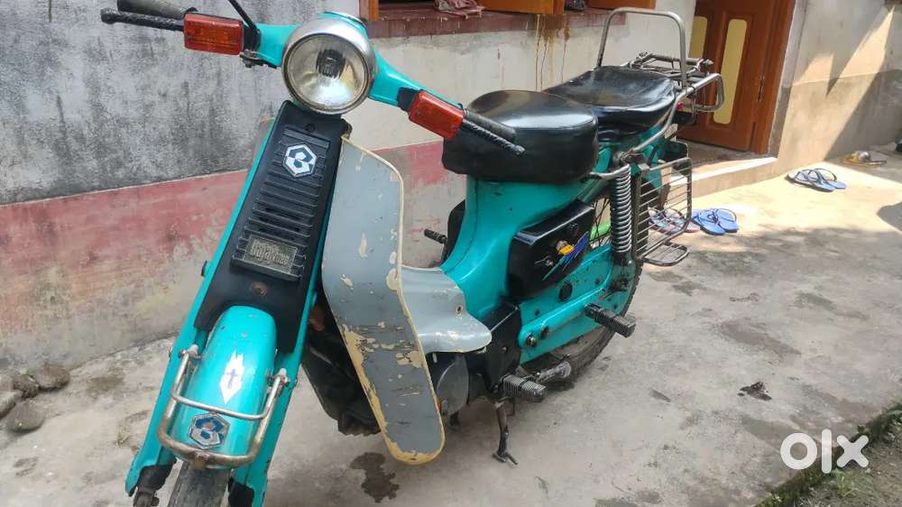 bajaj m 80
