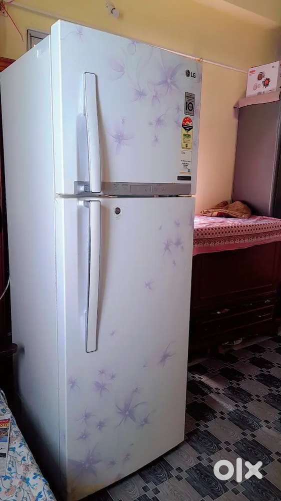 LG double door fridge /Refrigerator available for sale working conditn