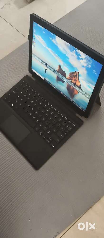 360.13 inch touch screen, detachable laptop dell working good