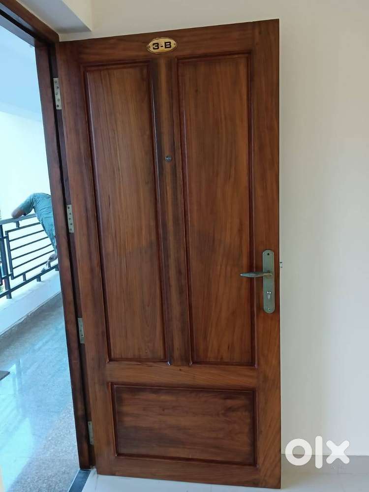 flat for rent near CET