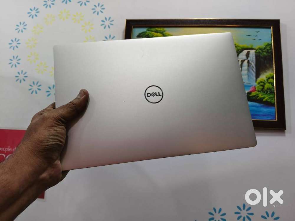 Dell xps 9305 evo i7-11th/16gb/1tbssd 13.3 fhd screen like new condit