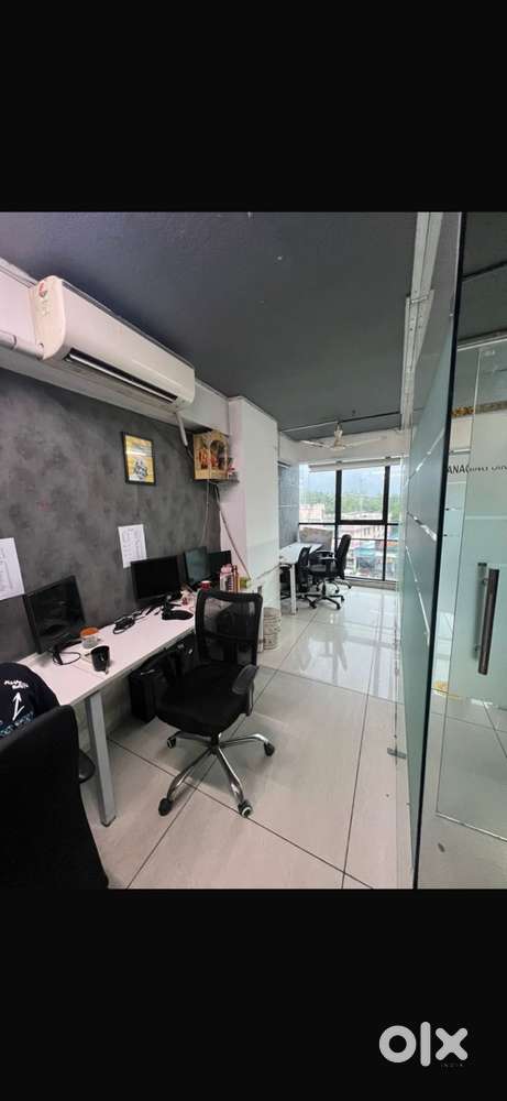 Commercial furnished office available on rent geeta bhawan indore