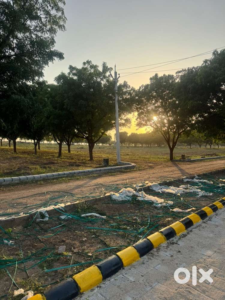 170guz corner plot 40 feet road par Mehla ajmer road ke pass