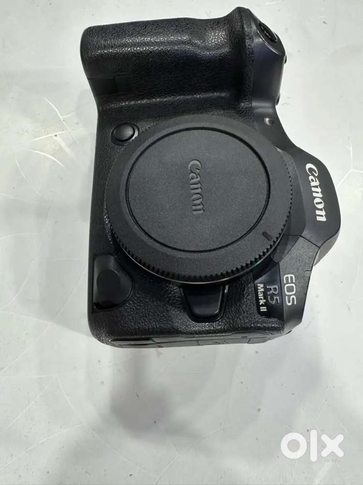 Canon EOS R5 II Body with Battery Grip