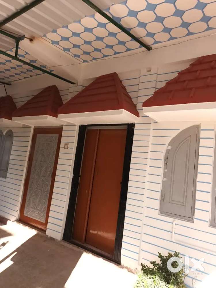 Spacious 2BHK flat with varanda for rent, ground floor