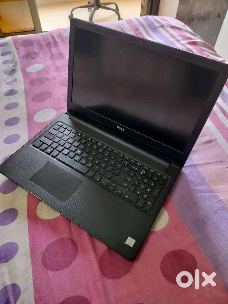 DELL Laptop Inspiron 15 (linux), i3 7th gen, 4gb RAM, 1TB HDD