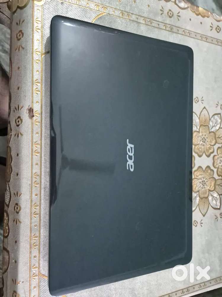 Acer Aspire E1-571 Laptop