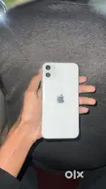 Iphone 11-64gb (battery 70-80%)