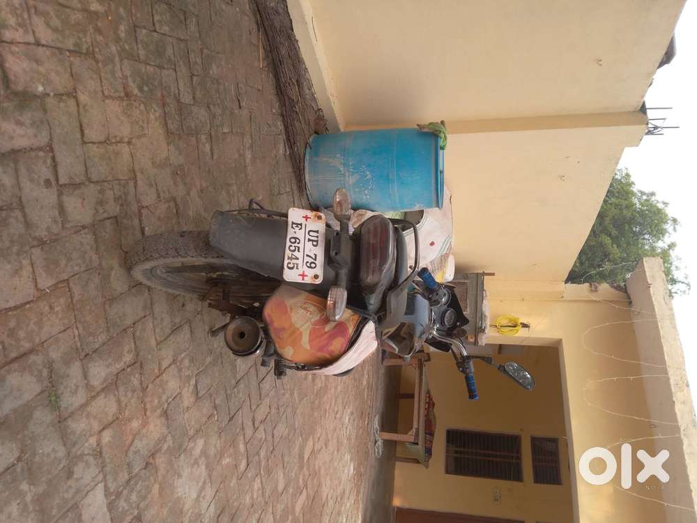 Bajaj discover 100cc . Well condition best for work business