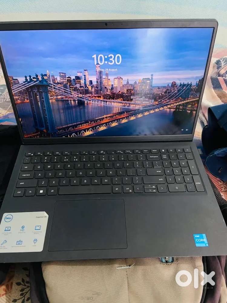 DELL Inspiron 3520 Intel Core i5