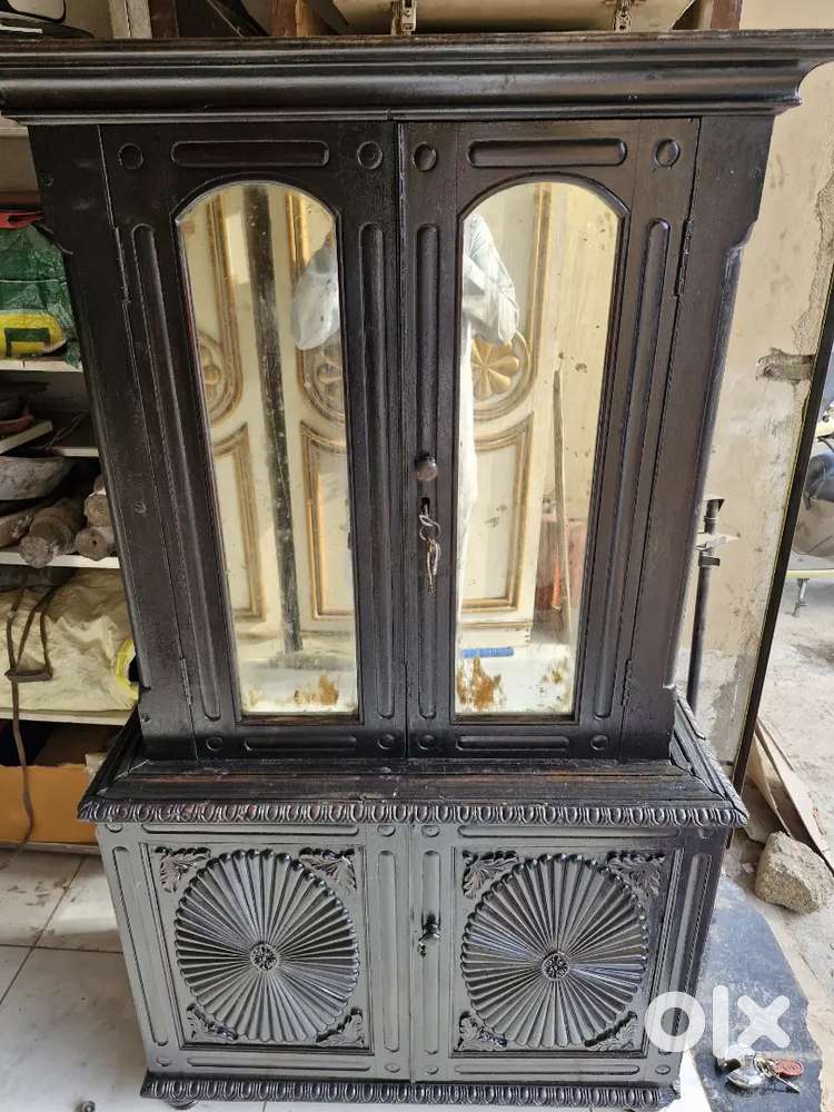 Furniture વેચવાના છે