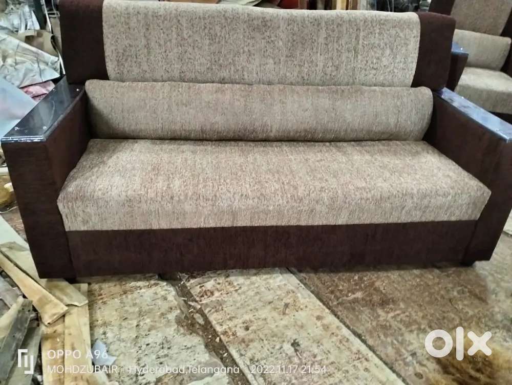 TWO COMBINATION COLOUR PERFECT 5 SEATER SOFA  AVAILABLE IN N.Z FURNITU