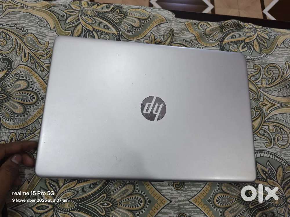 HP 15s AMD Ryzen 3 Quad Core 5300U (8 GB/512 GBNvme) NOT NEGOTIABLE