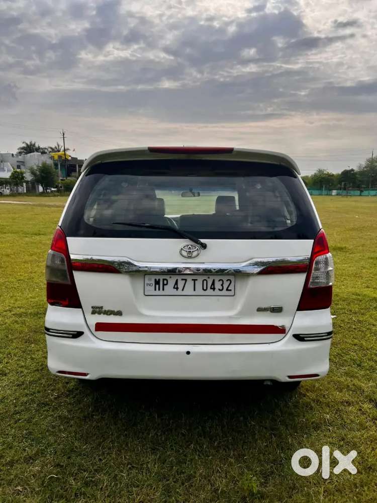 Toyota Innova 2011 Diesel 245000 Km Driven