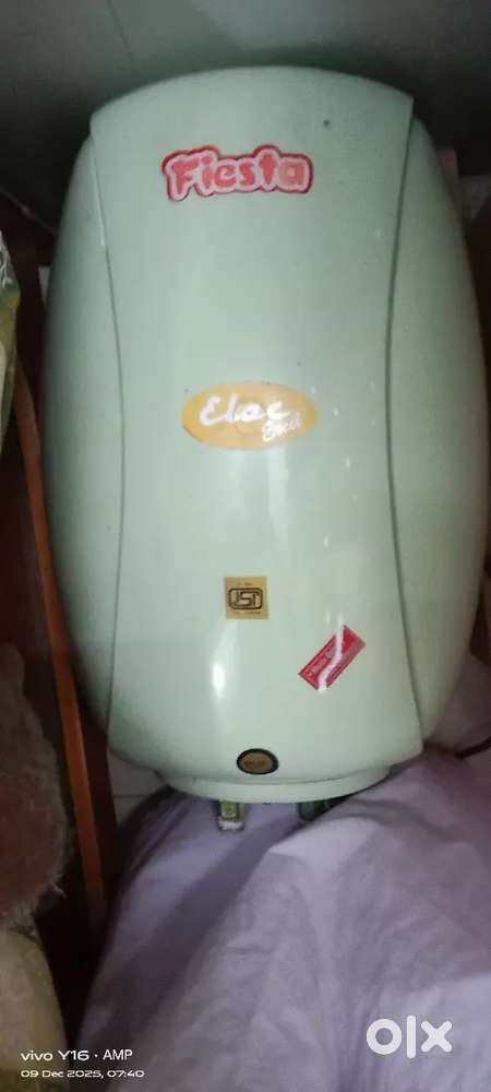 Storage water heater Rs 500 each