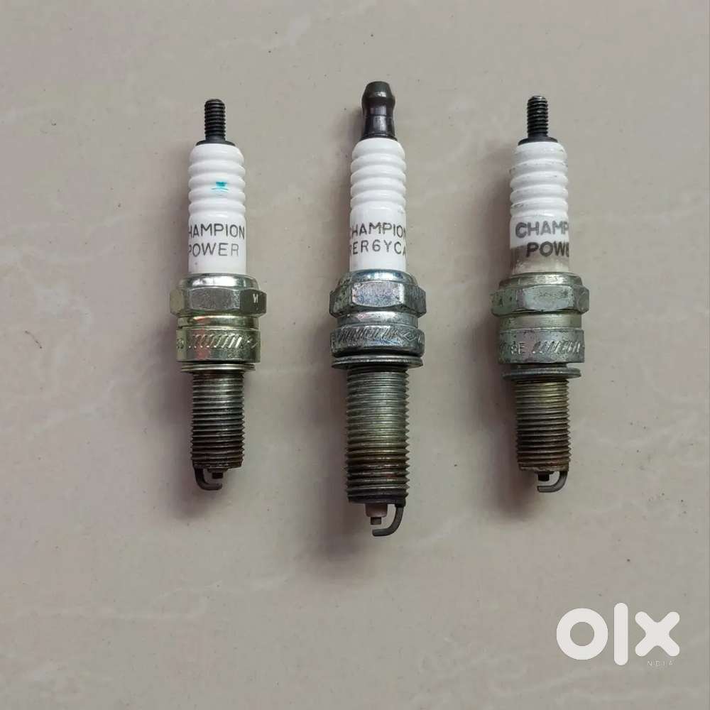 Dominar/NS200/RS200 Spark Plug Set