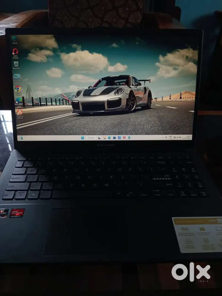 Asus vivobook black (16-512)