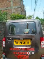 School ke liyea driver chahiyea