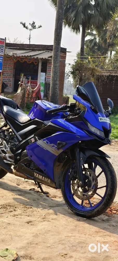 YAMAHA R15 v3  TOP MODEL Bs6 DUAL ABS