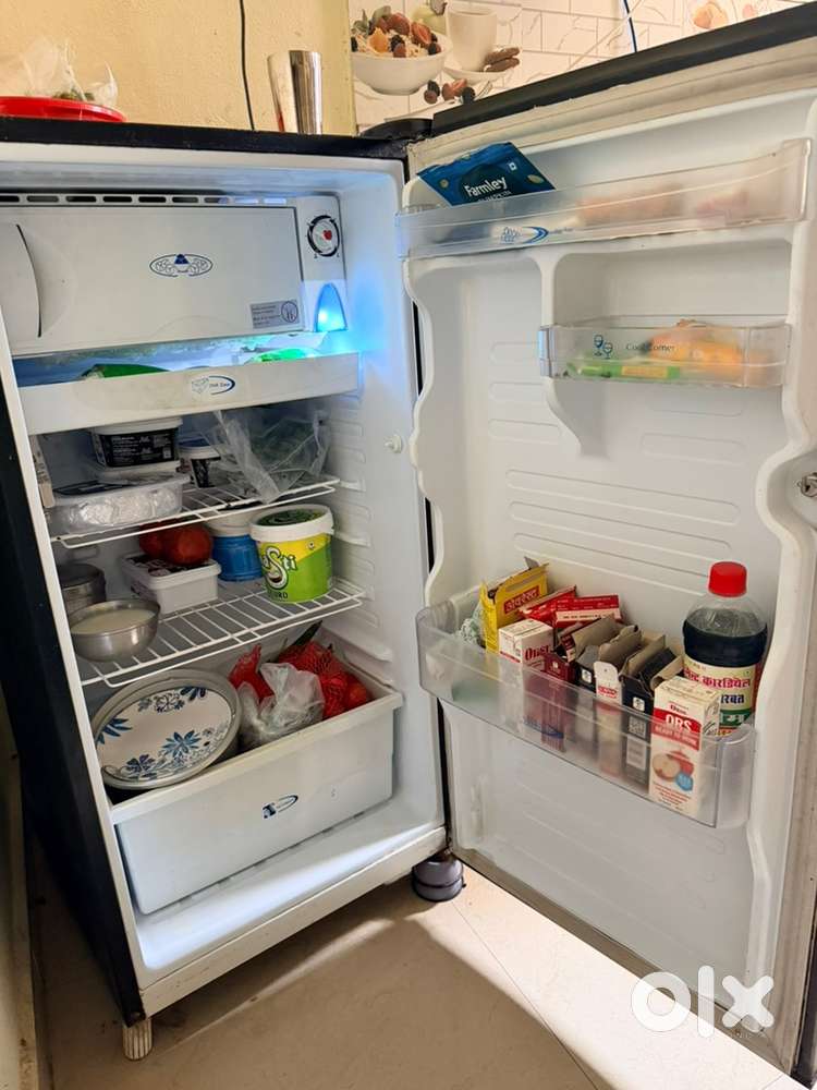 Kelvinator nutricool fridge and whirlpool washing machine