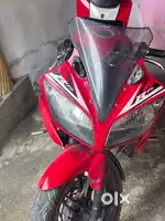 R15 v2. H gadi ek dam badhiya h sarvice bhi abhi krai h