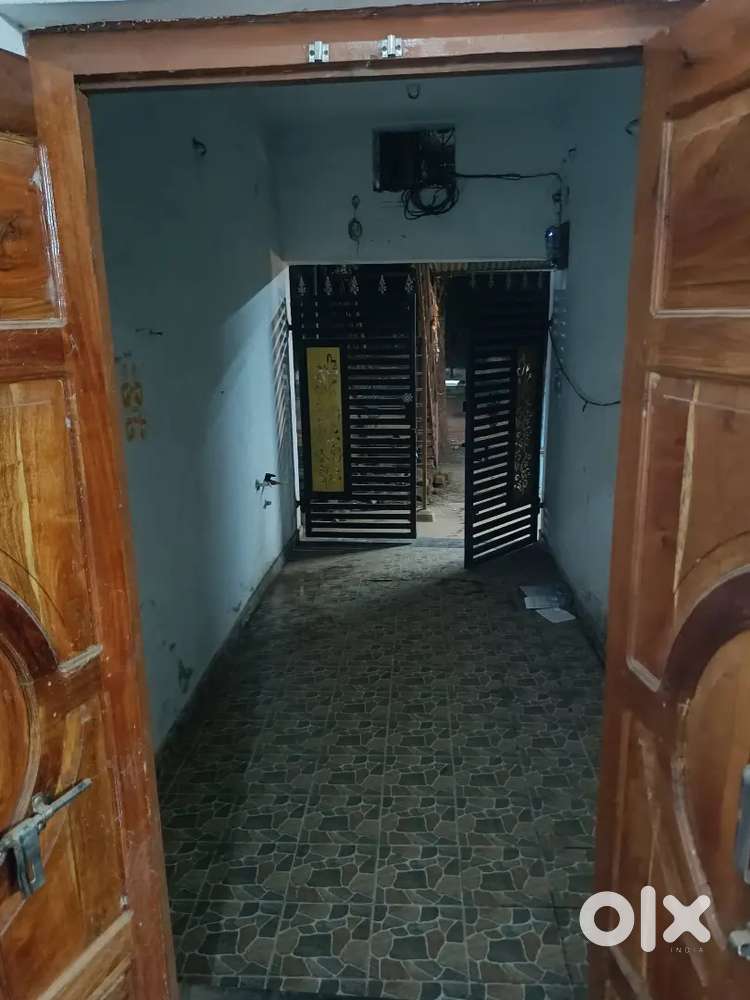 2BHK House for Rent – Main Road Location  1200 sq ft  ₹8,500/Month