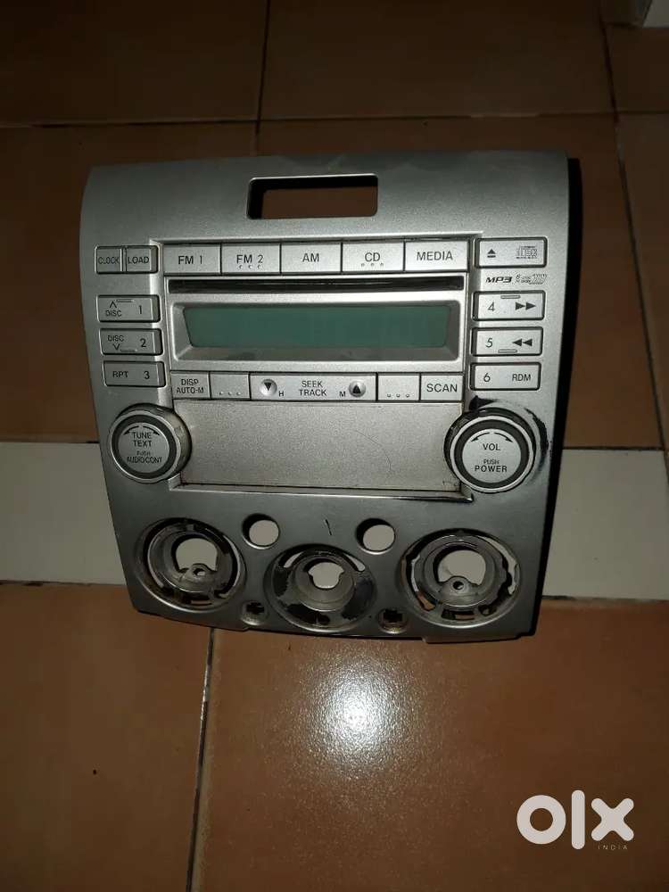 Endeavour origal audio player. 6 Cd changer , Aux bluetooth