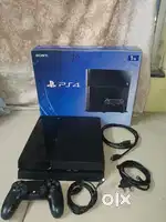 PS4 standard 12.50 version with games