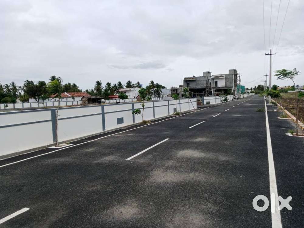 plots for sale at it park 2km