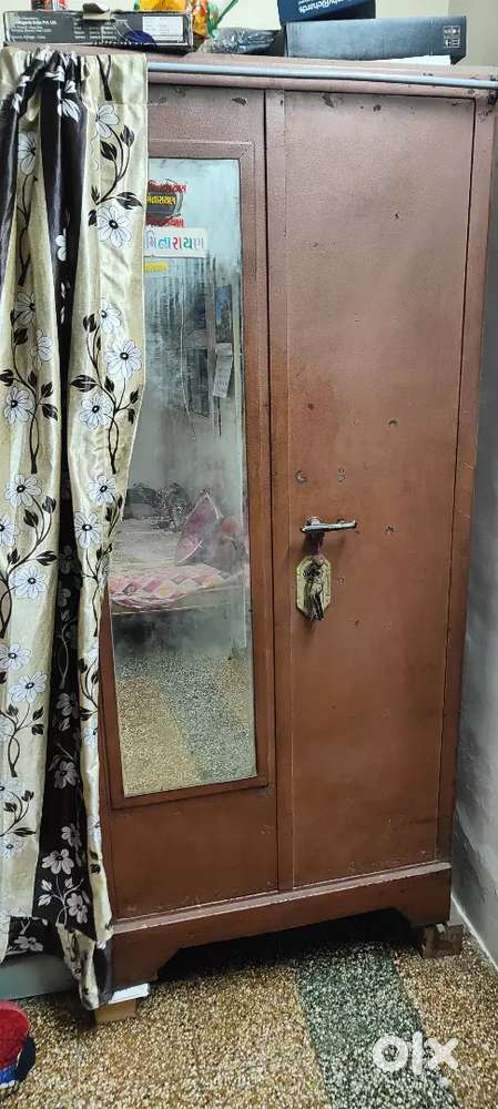 Used metal wardrobe for sale - 2 nos