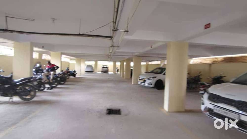 3 BHK Semi-Furnished Apartment for Lease in Thanisandra