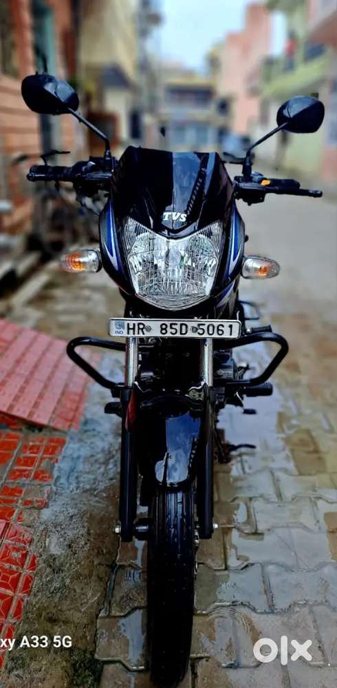 All good condition ha no scratches