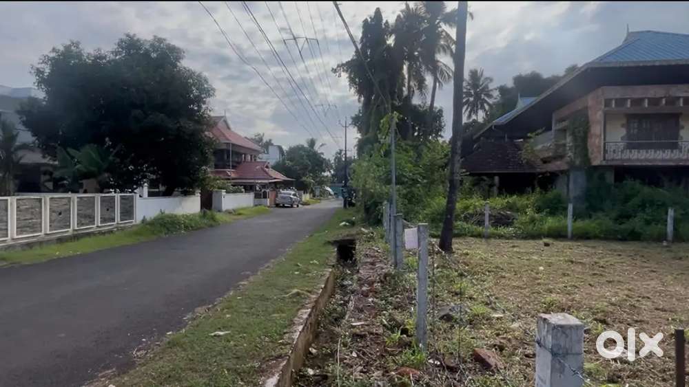 Plot for sale thrissur @ olari