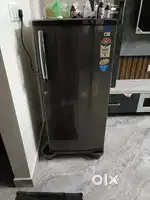 Lg friend it's comfortable fr small fsmily
