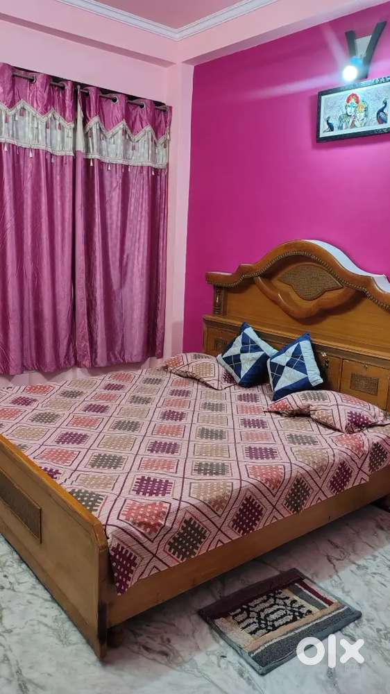 Single room available only girl/ working women