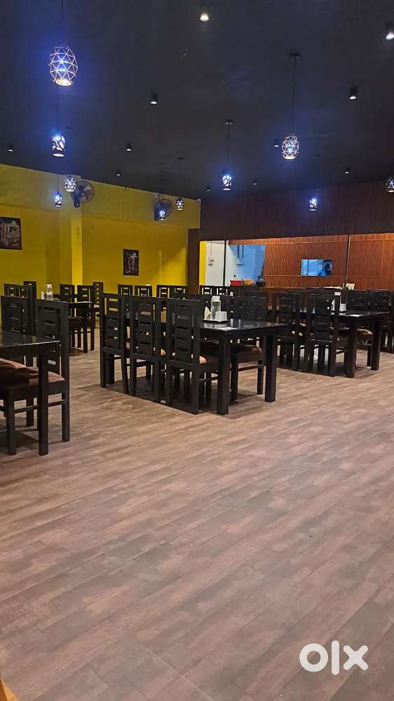 Chinese, Biryani, Thandoori masters 2 members