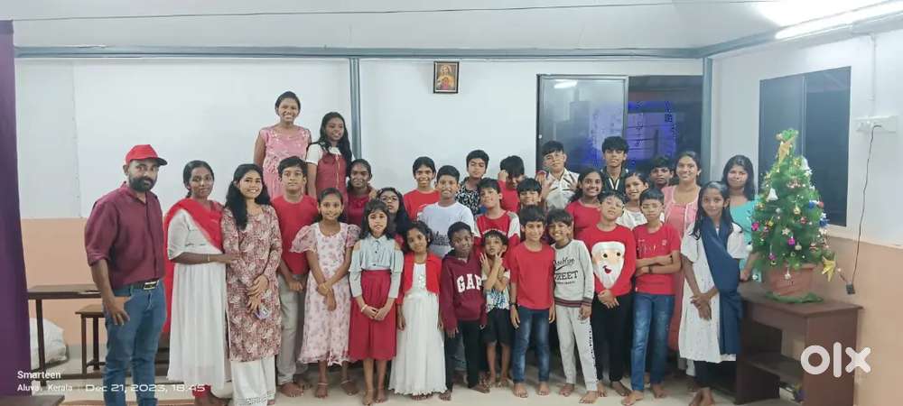 Urgently Required a Tuition Teacher For a Tuition Center in Aluva
