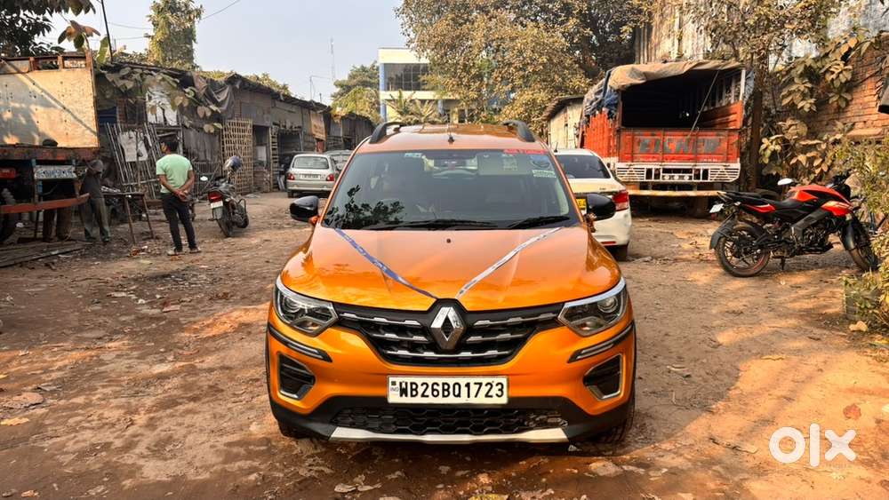 RXZ top model all features loaded. Original colour. 02 warranty servic