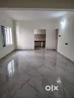 2BHK in ground floor near Max Showroom with car parking.