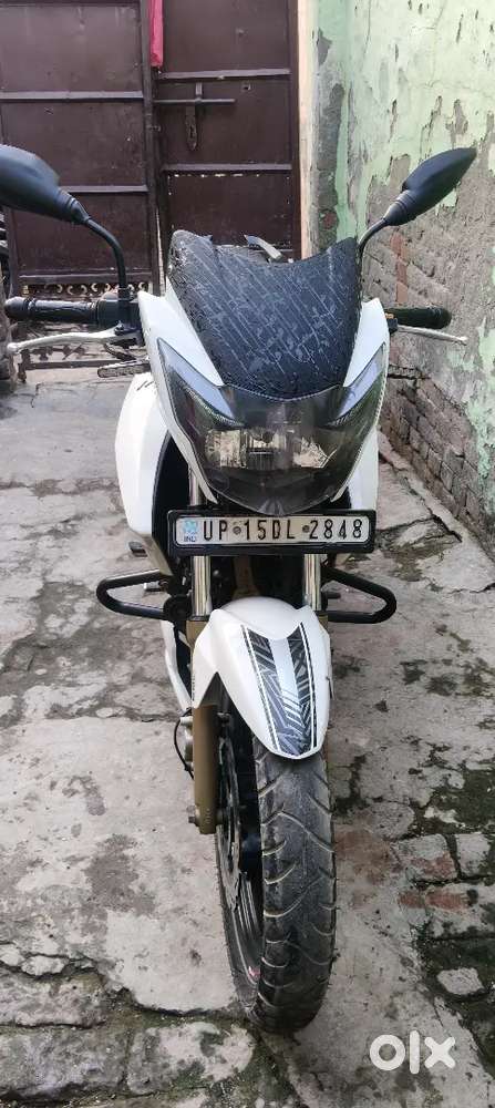 TVS Apache ( Up15dL2848