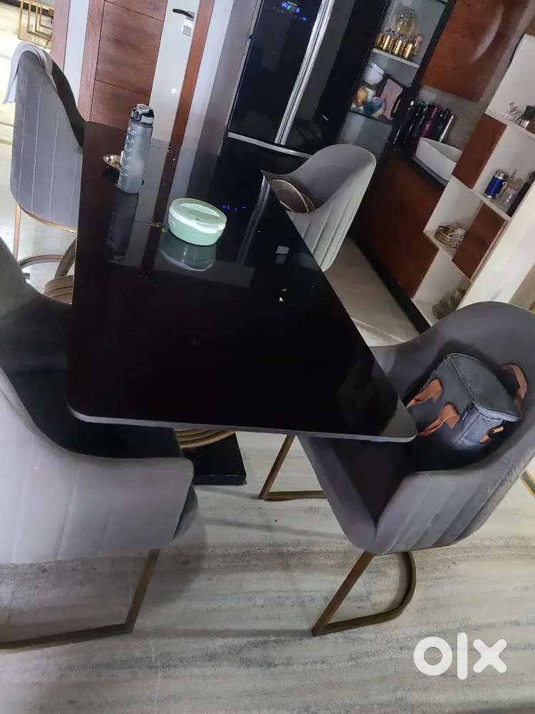 Dining table