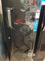 Whirlpool fridge 215 ltr available