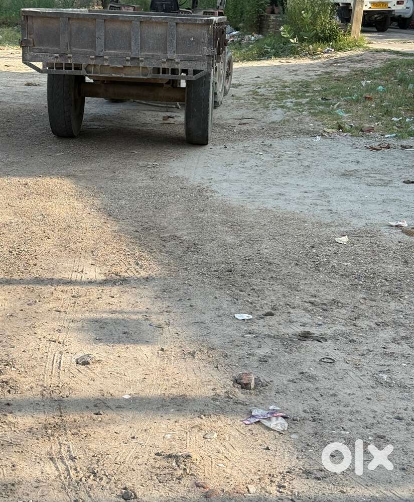 Showroom for sale near ganpati sweets