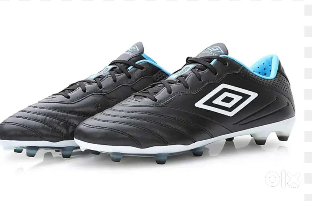 Umbro football cleats