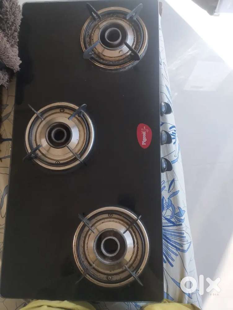 3 Burner glass stove